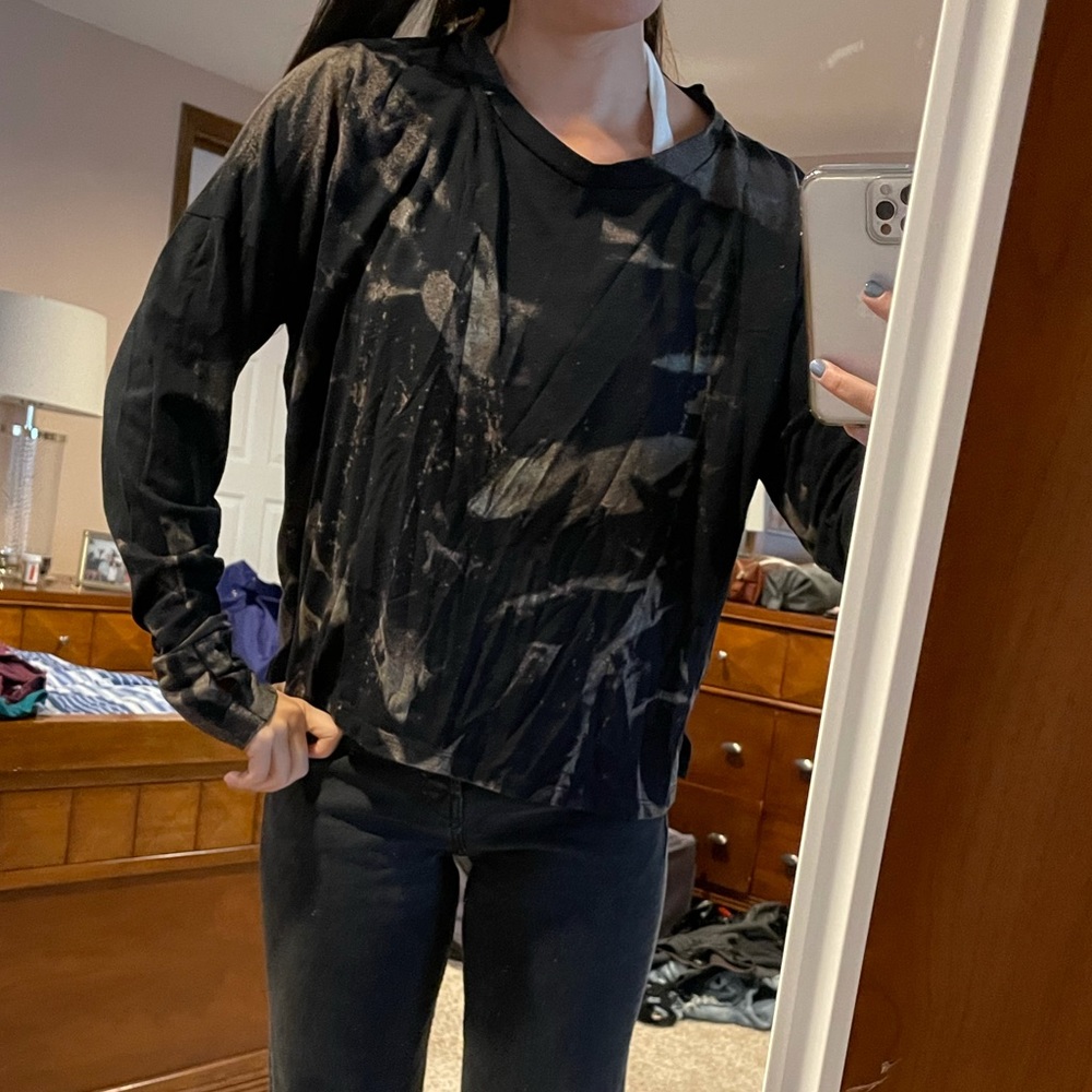 Long Sleeve Size Medium Mixology